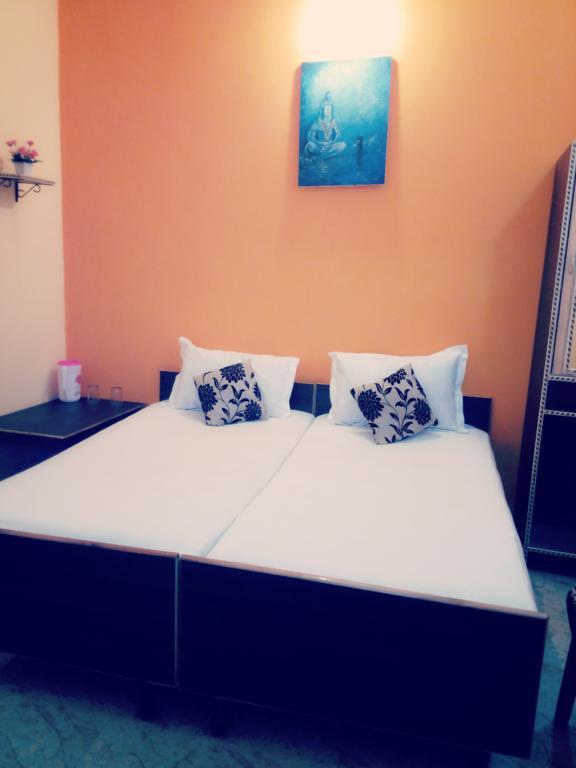Hotel Aanvi Palace Varanasi Zimmer foto