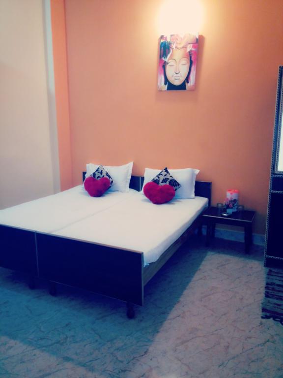 Hotel Aanvi Palace Varanasi Zimmer foto